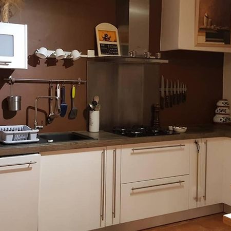 에그모르트 Un Charmant Logement 아파트 외부 사진